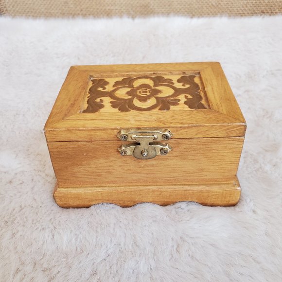 Jewelry - Wood Jewelry Box